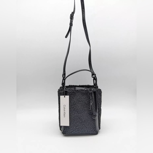 CALVIN KLEIN Astatine sherpa and patent leather top handle mini crossbody -Black - Picture 7 of 9